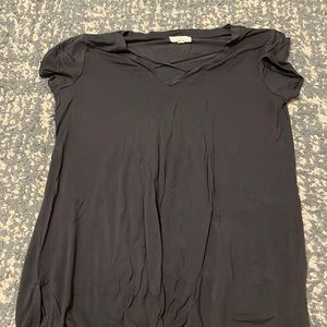 Grey Flowy Tee With V Neck Design